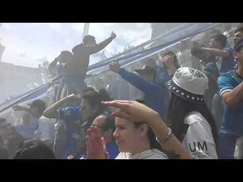 "Vélez - Chicago Recibimiento torneo 2015" Barra: La Pandilla de Liniers &bull; Club: Vélez Sarsfield