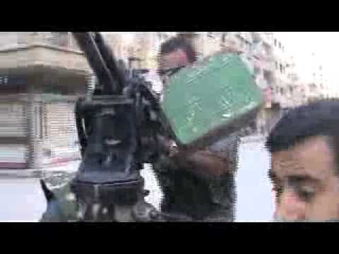 عناصر كتيبة ثوار الشعيطات تتوجه الى حي الموظفين في مدينة دير الزور