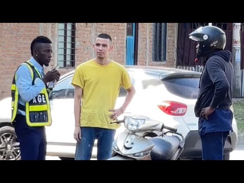 Traffic Guard Prank in Cali 😱🚳