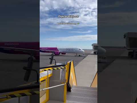 Lubię lotniska 😛 #stewardessa #lotnictwo #samoloty #lotnisko