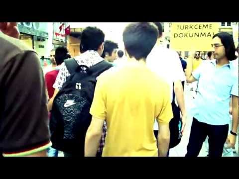 Mercedes gibi, turkuaz gibi, yaz gibi.