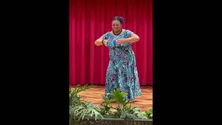 🌺A graceful Hawaiian dancing the hula. May 31, 2025