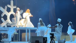 Mariah Carey- Hark! The Herald Angels Sing/ Gloria (In Excelsis Deo)🎄Christmas Time Tour- St. Louis