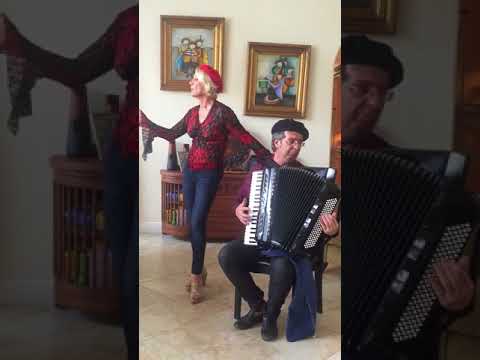 Promotional video thumbnail 3 for Annie Royer Café de Paris French Quartet