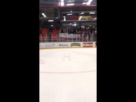 Segerjubel efter vinsten mot Tingsryd 14-11-11