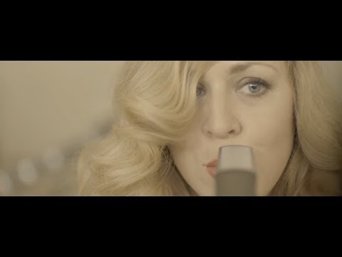 RHONDA l Camera (Official Video)