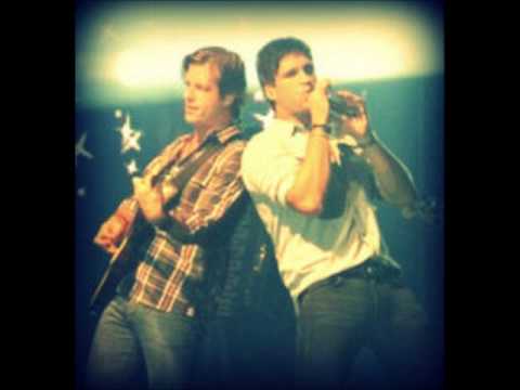 Eu, Um Amor e Uma Saudade - Victor & Leo