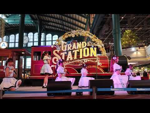 Sora Sora : Yuki Doke Kataomoi @ MidYear Miss You Sale - Fashion Island【4K 60fps】