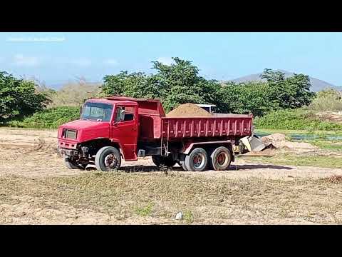 LAMENTÁVEL, CRIME AMBIENTAL NAS MARGENS DO RIO ACARAÚ NA CIDADE DE SANTANA DO ACARAÚ CEARÁ.