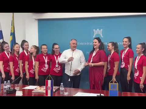 Sinjske mažoretkinje