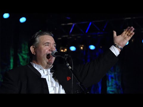 Vinko Coce i klapa Elektrodalmacija - Da je meni s tobom kroz Pasike  I  Poljud 2007