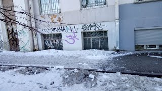 На голову беременной льдина упала