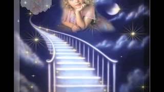 Pas de mot Linda Lemay Hommage à toute les victimes du 13 mars .