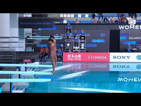 14-Year-Old Twins Mia & Lia Win Silver at Mexico Diving World Cup!