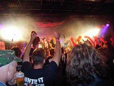 Untergangskommando Punk und Polizei