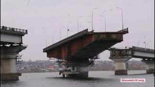 Как в Николаеве разводили Варваровский мост (фото, видео)