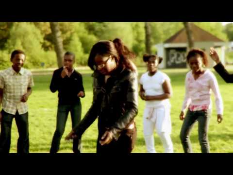 Charles Kwasi - Voel Me Blij