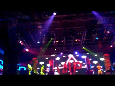 SupermartXé VIP Millenium y Barbra Streisand