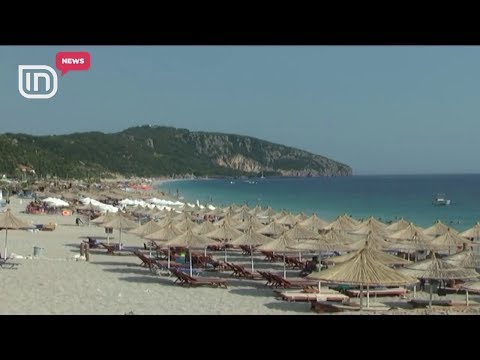 Hajdutët me rrobebanjo. Kapen adoleshentët, që vidhnin në çadra