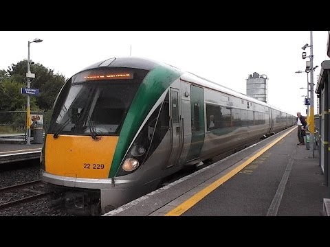 IE 22000 Class DMU Train number 22229 - Tullamore Station