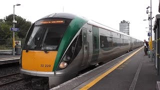 preview picture of video 'IE 22000 Class DMU Train number 22229 - Tullamore Station'