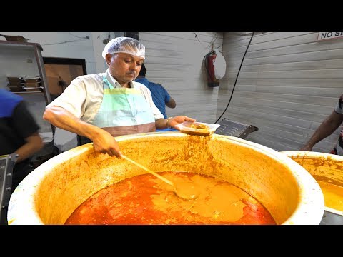 ENTER Curry HEAVEN - Going DEEP for Delhi's BEST Street Food - Indian Street Food in Delhi, India