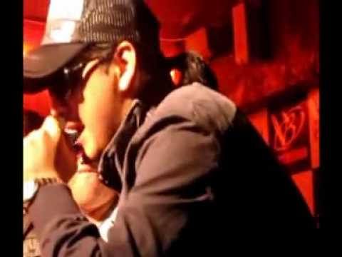 Eyci and Cody - MUJERES EN VIVO!!!