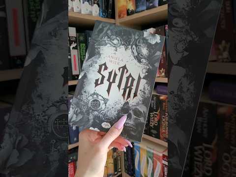 Sytri – Aniela Wilk - recenzja w opisie