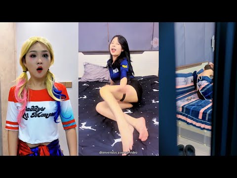 Harley Quinn has been tricked by the Joker! 😆😘🥰 #cosplay #comedy #humor #anime #funny #fypage