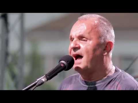 ELÁN- Zaľúbil sa chlapec akusticky/ Střecha Impulsu (12. 6. 2018)