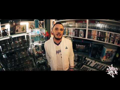 1PoseTon16 - Yohaze #23 { Geek }