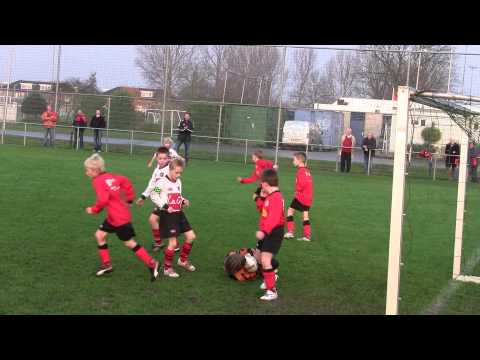 21 nov. Nieuwerkerk F2 - DCV F2 (5-3) deel 3