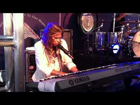 Aerosmith (Steven Tyler, Joe Perry) 3.10.13 Dream On - Varvatos for Stuart house