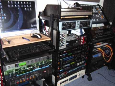 Luciano meets Dixie Peach ~ Ethiopia Set The Golden Rule (Remix) Calabash 10"