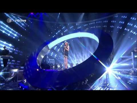 Celine Dion / Back To Life / 09.11.2013