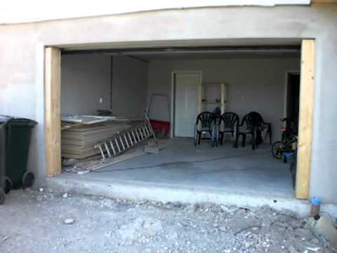 Portbyggern - Garasjeport 4: 470x207cm, motor=LM3800, utenfra.