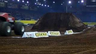preview picture of video 'Monster Truck Backflip Ghost Ryder in Guthrie Oklahoma at the Lazy E Arena'