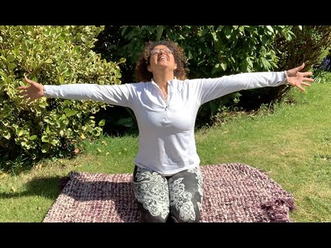 Tip 4: Yoga & Meditation – Connecting in Nature