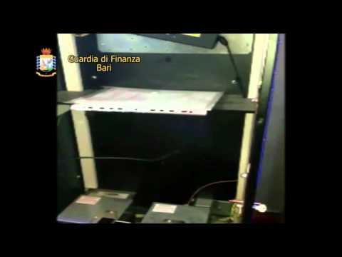 SLOT MACHINE TAROCCATE: 82 SEQUESTRI DELLA GDF NEL BARESE