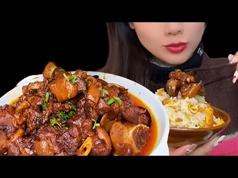 EATING CHINES FOOD | Home Cooked Meal - Braised Pork Trotter - Braised pork meat