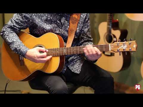 Riff Rundown: Tommy Emmanuel's "Saturday Night Shuffle"