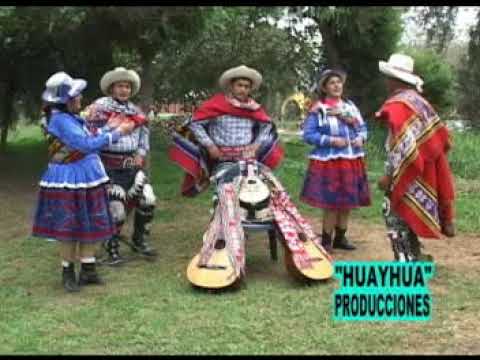 Saludo A Chumbivilcas - Duo Clavelina