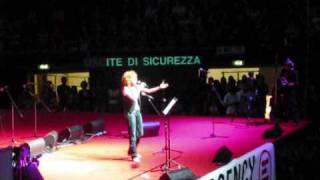 Emergency 15 anni - Fiorella Mannoia canta "Oh che sarà che sarà"