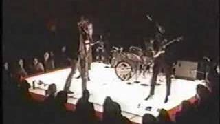 The Strokes - Meet Me in the Bathroom (Live)