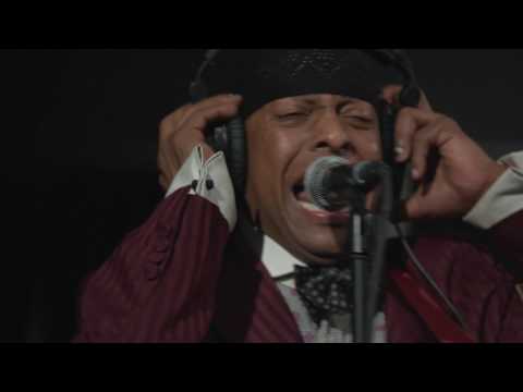 Videoclip de Forever Moore — Fishbone