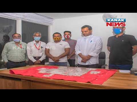 A Devotee Donates 31 Kg Of Silver To Puri Srimandir