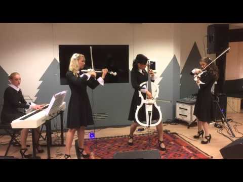 The Ilves Sisters - Mamma Mia