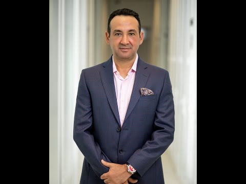 DR. ALVARO  VÉLEZ