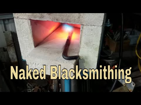 The Naked Blacksmith Makes A Gas Forge for $35 !!!