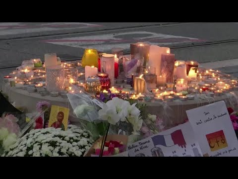 尼斯悼念教堂襲擊死者，穆斯林抗議 (Muslims protest as Nice mourns church attack dead)
